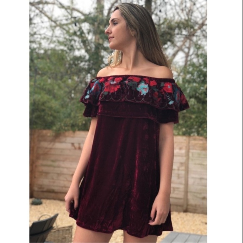 Umgee off the shoulder Velvet Embroidered Dress - Burgundy